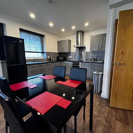 Modern 1 Bedroom *