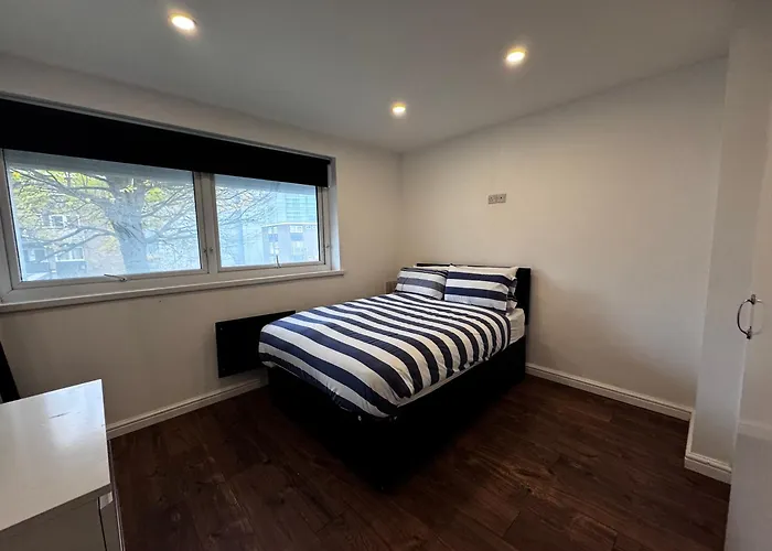 Апартаменти Modern 1 Bedroom